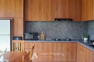 Riverside Villa - Nyanyi Beach