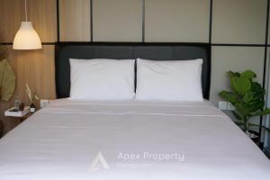 Riverside Villa - Nyanyi Beach