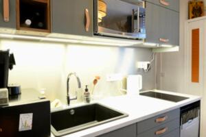 Nice 25m With Wifi In Paris