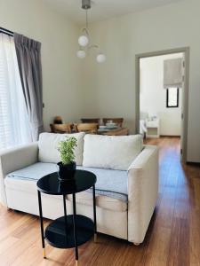 Title Halo, 2 bedrooms apartment