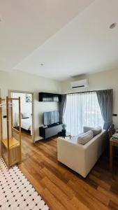 Title Halo, 2 bedrooms apartment