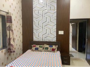 Paradise farm house, Girivan