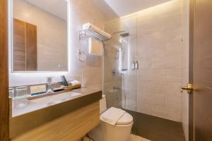 Roys Hotel and Convention Center