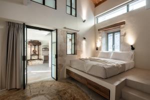 Olive Hideaway Boutique Villa - Private Pool - 7 Pax -Pet Friendly