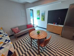 Kawalerka przy RONDZIE 2