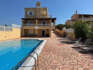 Villa Avra Arillas sunsets and large pool