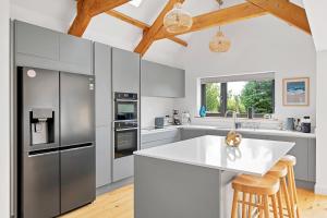 Finest Retreats - Firethorn