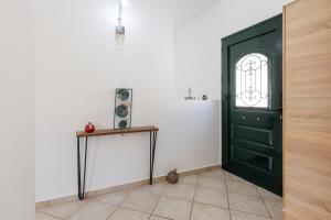 Nikos and Vickys House