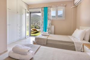 Nikos and Vickys House