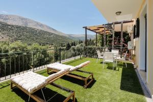 Nikos and Vickys House