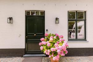 Huswell - Two guest-rooms in stylish villa - free bikes