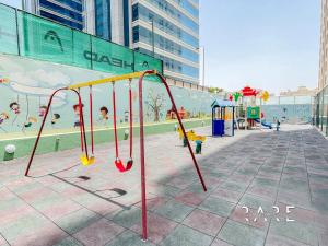 Rare Holiday Homes - Crescent Tower - IMPZ - Dubai Production City - R704