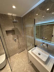 Modern Apartment by Klaudia