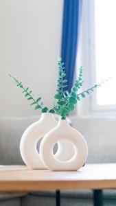 Chic 1BR City center Sleeps 4 Brämaregården