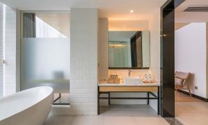 Chen Jia Garden Hotel