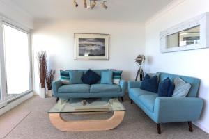 Tides - Beach front apartment in Bracklesham Bay