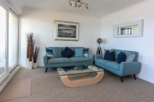 Tides - Beach front apartment in Bracklesham Bay
