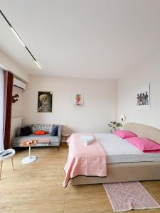 Peaceful Urban Retreat 1805