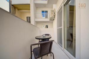 Beautiful, Central Gzira suites with Wifi & AC by 360 Estates
