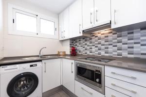 Rentalmar Zahara family suites