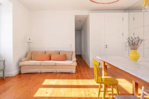 GuestReady - Modern Apt near Alcântara Scenic View