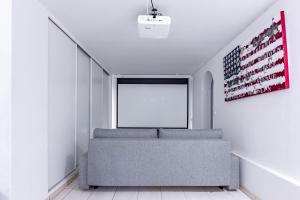 Maison de luxe pour 8 personnes, conçue par un architecte avec terrasse et cinéma