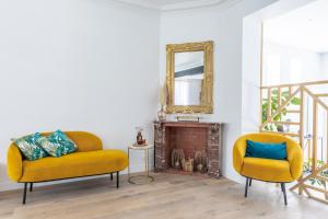 Maison de luxe pour 8 personnes, conçue par un architecte avec terrasse et cinéma