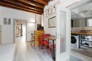 GuestHost - Stylish Industrial Flat near Navigli