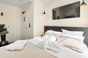 Hotels The Originals Boutique, Hotel Les Coulisses du Theatre, Saint-Quentin : photos des chambres