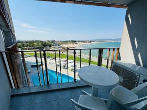 PARADISO B 411 Large SEA VIEW Studio Nessebar