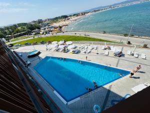 PARADISO B 411 Large SEA VIEW Studio Nessebar