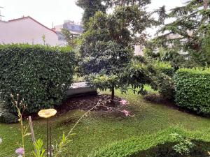 PEACEFUL DUPLEX - TERRACE & GARDEN