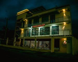 Nyakobura Apartments