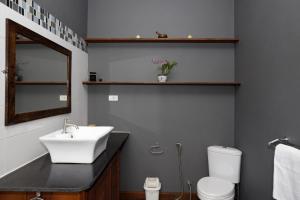 4 Bedroom villa with stunning sea & sunset view