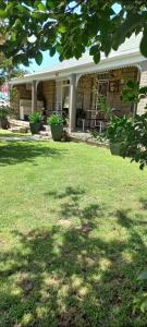 Old Oaks Bed & Breakfast