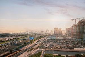 Serene 1BR Waterfront Living