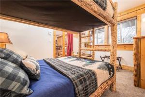RMR: Tensleep A5 Condo in Teton Village