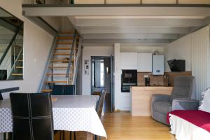 Spacieux appartement duplex - vue chenal - la Chaume - 7 personnes