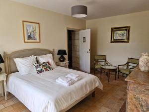 Maisons d'hotes Les Destinees : photos des chambres
