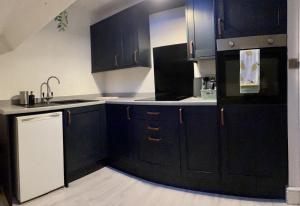 Room with Newly Renovated Private Bathroom above Village Pub Stag Inn Crosby Maryport