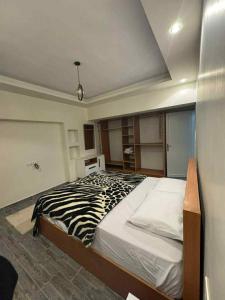 اول مكرم جنب ستي ستارز