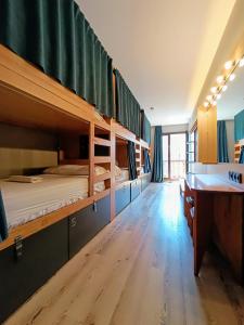 Bed in 6-Bed Mixed Dormitory Room room in Yeah Barcelona Hostel
