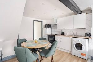 The Barack Nest Colchester