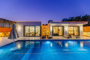 Holidays are the best days, villa vacation is great