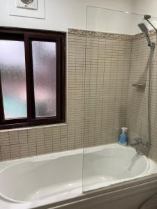 Modern 3 bedroom house in Masaki