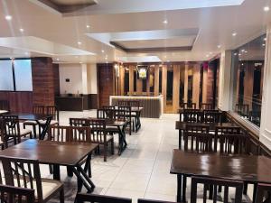 Hotel Majestic, Uchgaon NH4