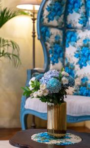 NEW Live like a Queen - Unique Victorian House