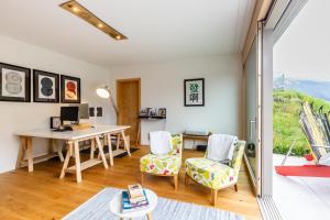 Luxury Apartment with Mountain Views in Davos