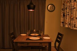 Pet-Friendly, Close to Airports, Golf & Schools