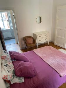 Appartements Iago city, appartement 2 chambres, hyper centre, aeroport et gare a proximite : photos des chambres